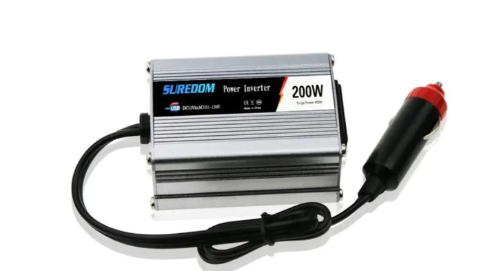 Инвертор 12-220V 200W USB (FFS00031) Инвертор 12-220V 200W USB (FFS00031)