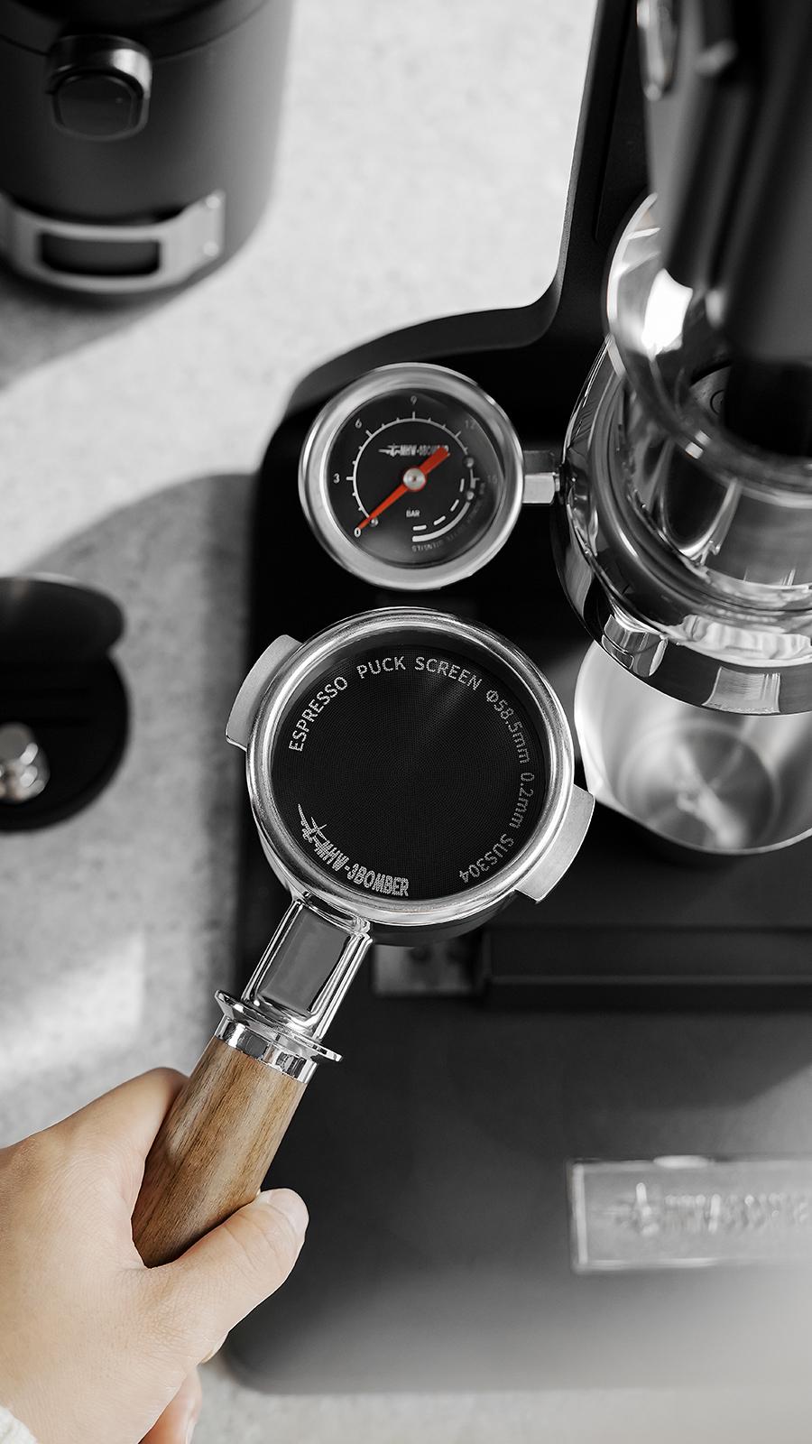 Металевий фільтр-сито для портафільтру MHW-3BOMBER Espresso Puck Screen Titanium Plated 58,5 мм 0,2 мм Чорний (FG5642-OS) - фото 2