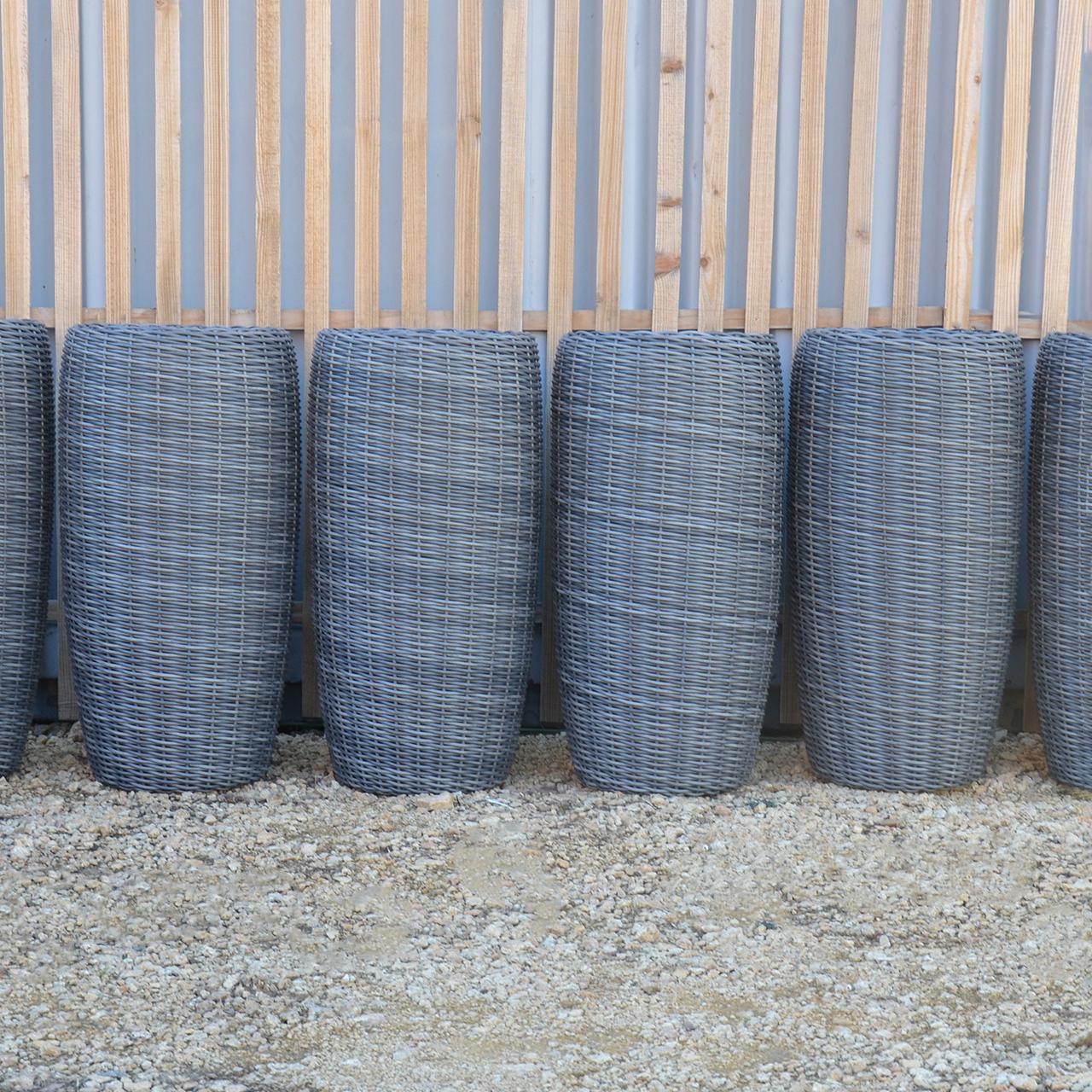 Кашпо високе для квітів та рослин з штучного ротангу/ручної роботи 20 л Сірий меланж (24762849) - фото 3 Кашпо високе для квітів та рослин з штучного ротангу/ручної роботи 20 л Сірий меланж (24762849) - фото 3