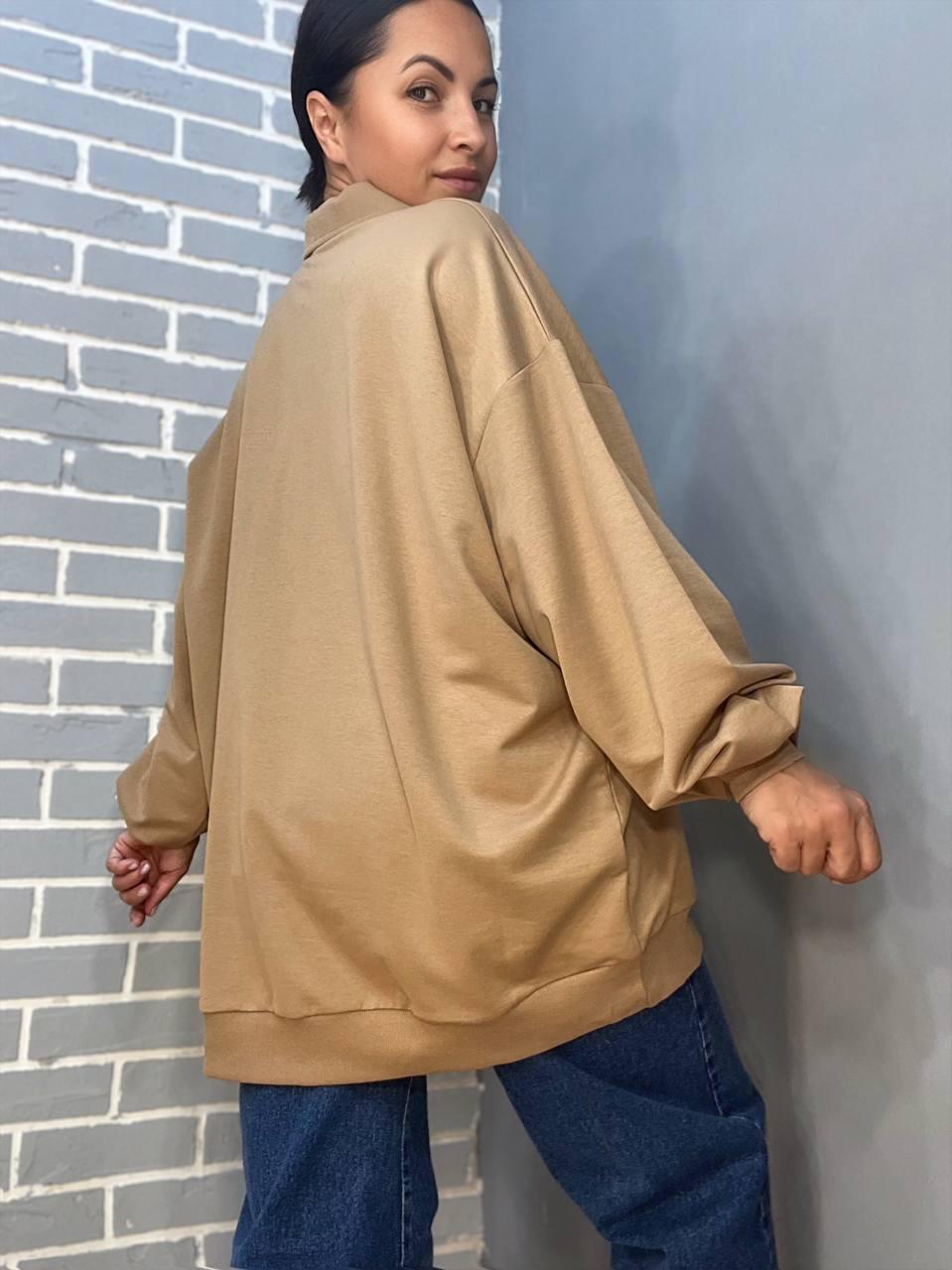 Свитшот женский MY CITY 8779 супер свободный воротник молния OS Капучино (2662) - фото 5