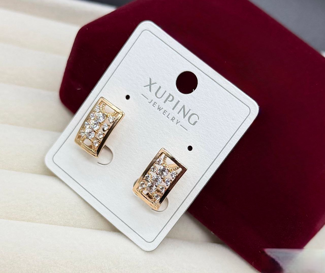 Серьги прямоугольные Xuping гипоаллергенное медицинское золото дорожка с кристаллами (2906319311)
