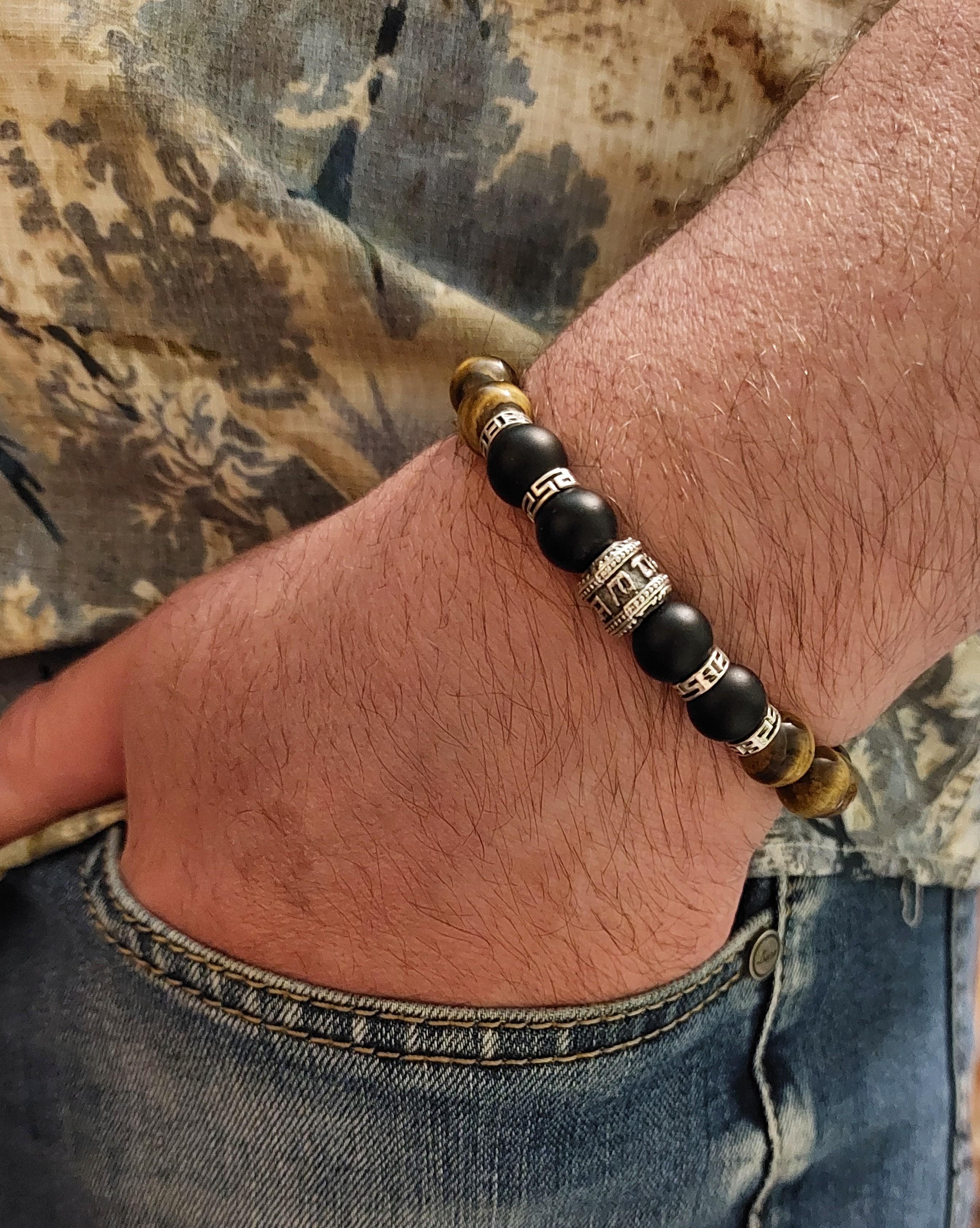 Браслет LITAURS натуральне каміння d 10 мм тигрове око/онікс металеві вставки L 18-21 см (260305-1)