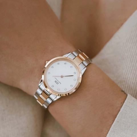 Наручний годинник Daniel Wellington кварцевий D 28 мм (11782354) - фото 2 Наручний годинник Daniel Wellington кварцевий D 28 мм (11782354) - фото 2