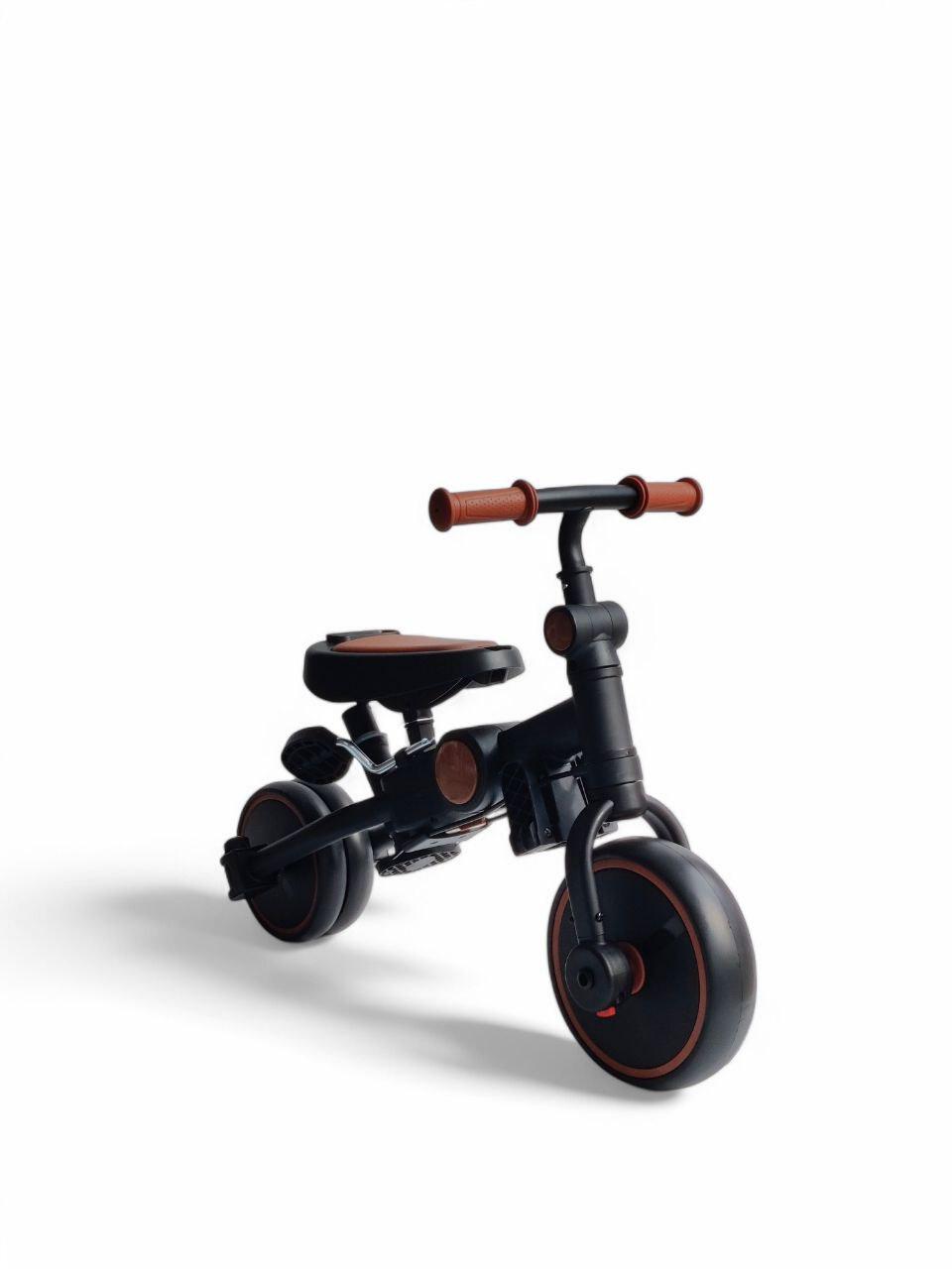 Велосипед 3в1 з батьківською ручкою та піддашком Royal Leather Trike 105-2 триколісний із 2 режимами коліс Чорний (105-2r-s1) - фото 4 Велосипед 3в1 з батьківською ручкою та піддашком Royal Leather Trike 105-2 триколісний із 2 режимами коліс Чорний (105-2r-s1) - фото 4