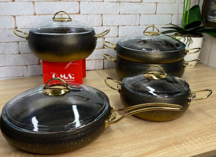 Набір посуду OMS з сотейником та сковорідкою з антипригарним покриттям для індукціі 9 пр. Чорно-золотий (3024-ind-gold) - фото 6 Набір посуду OMS з сотейником та сковорідкою з антипригарним покриттям для індукціі 9 пр. Чорно-золотий (3024-ind-gold) - фото 6