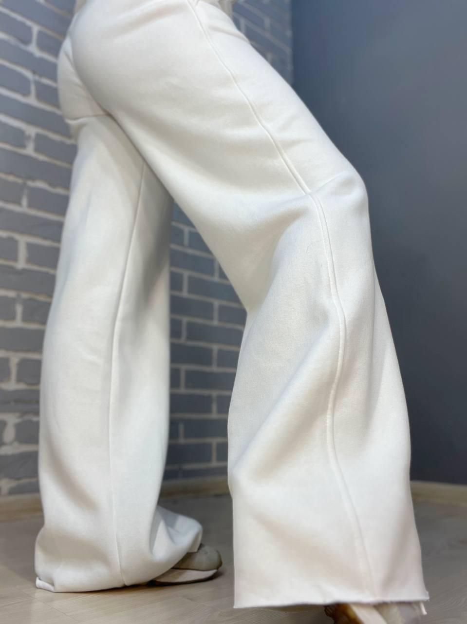 Костюм жіночий QUZEN 388-488 світшот брюки палаццо широкі на флісі M Білий (855) - фото 6 Костюм жіночий QUZEN 388-488 світшот брюки палаццо широкі на флісі M Білий (855) - фото 6