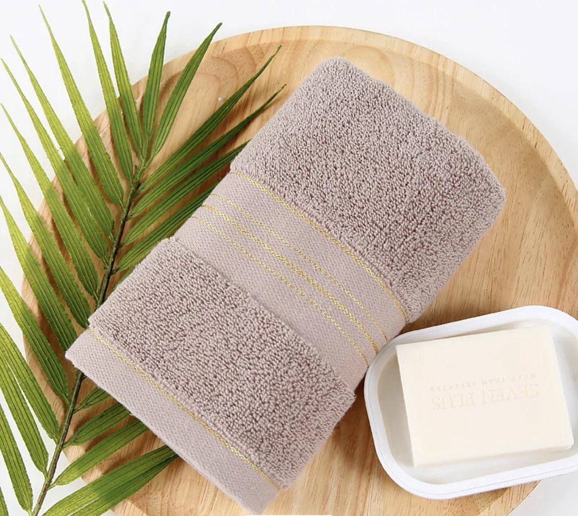 Набор полотенец Empire LUX 3в1 140х70 см/80х40 см/80х40 см Капучино (NR3in1MokkoGOLDline) - фото 4 Набор полотенец Empire LUX 3в1 140х70 см/80х40 см/80х40 см Капучино (NR3in1MokkoGOLDline) - фото 4