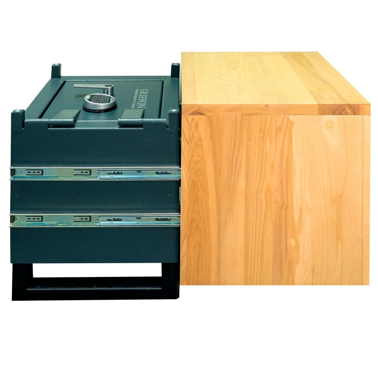 Сейф вбудований зламостійкий Griffon CLW II.45.E Cache WOOD