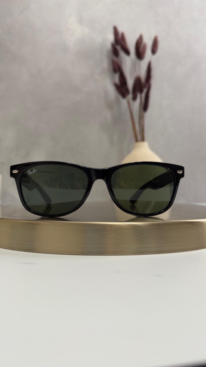 Солнцезащитные очки Ray-Ban RB2132 New Wayfarer Black