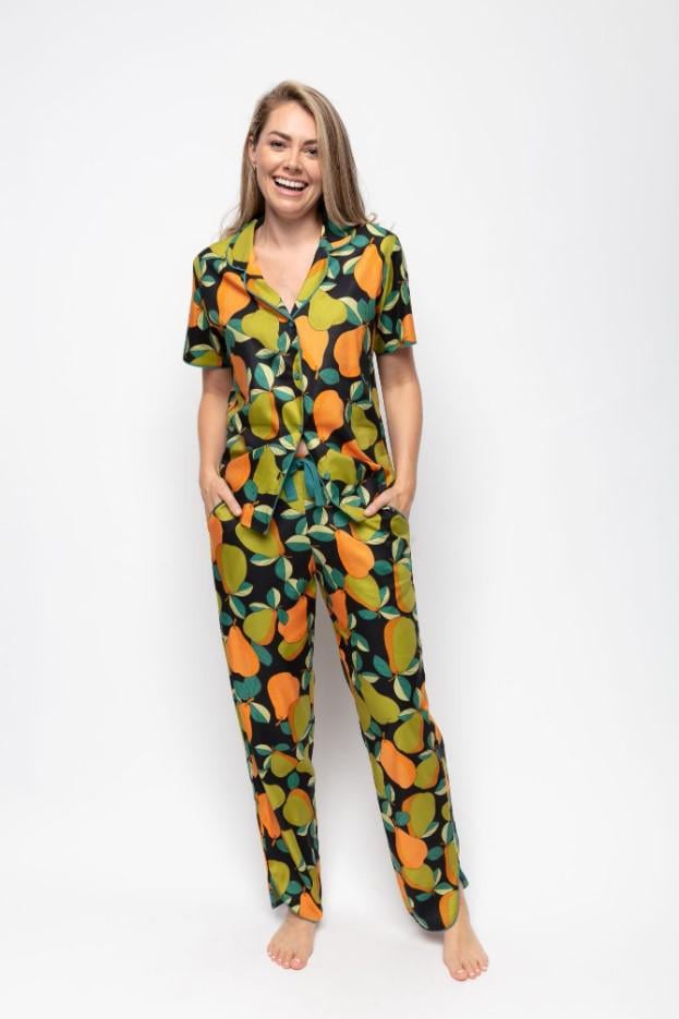 Пижама женская жакет с коротким рукавом и брюки CYBERJAMMIES Flo 9637/9638 12 M Зелено-желтый (23951)