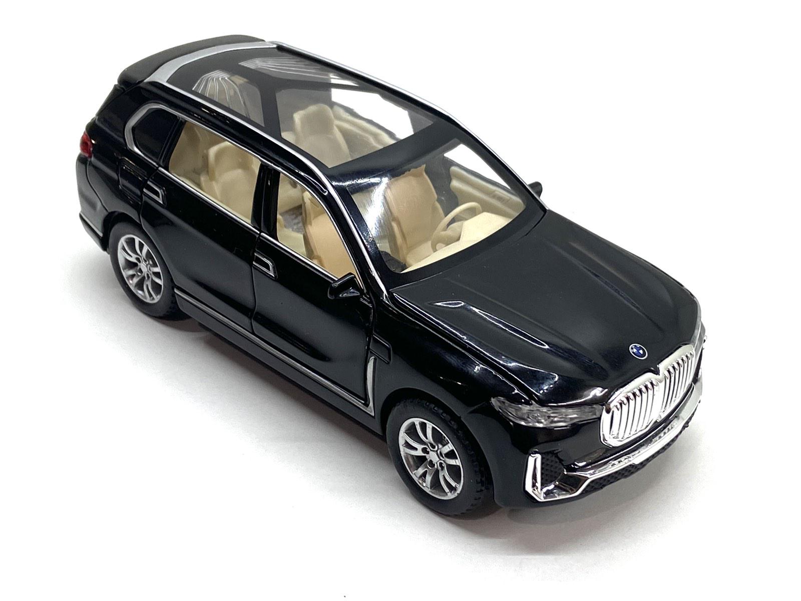 Машинка металлическая TK Union Group BMW X7 1:32 свет/звук/открываются двери Черный (GT-01120) Машинка металлическая TK Union Group BMW X7 1:32 свет/звук/открываются двери Черный (GT-01120)