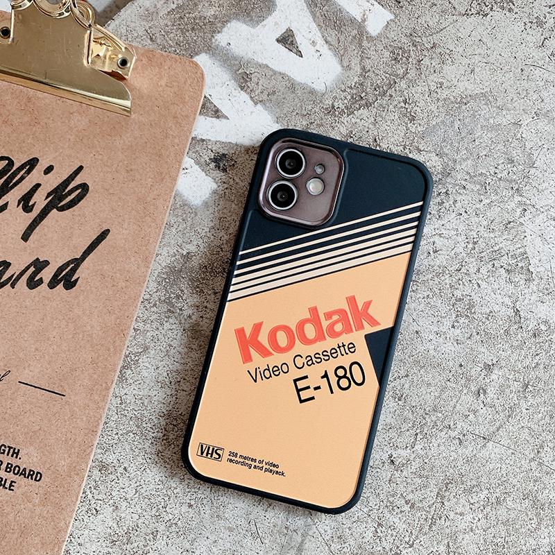 Чехол для iPhone 12 Pro Max Kodak с защитой камеры Оранжевый - фото 3 Чехол для iPhone 12 Pro Max Kodak с защитой камеры Оранжевый - фото 3
