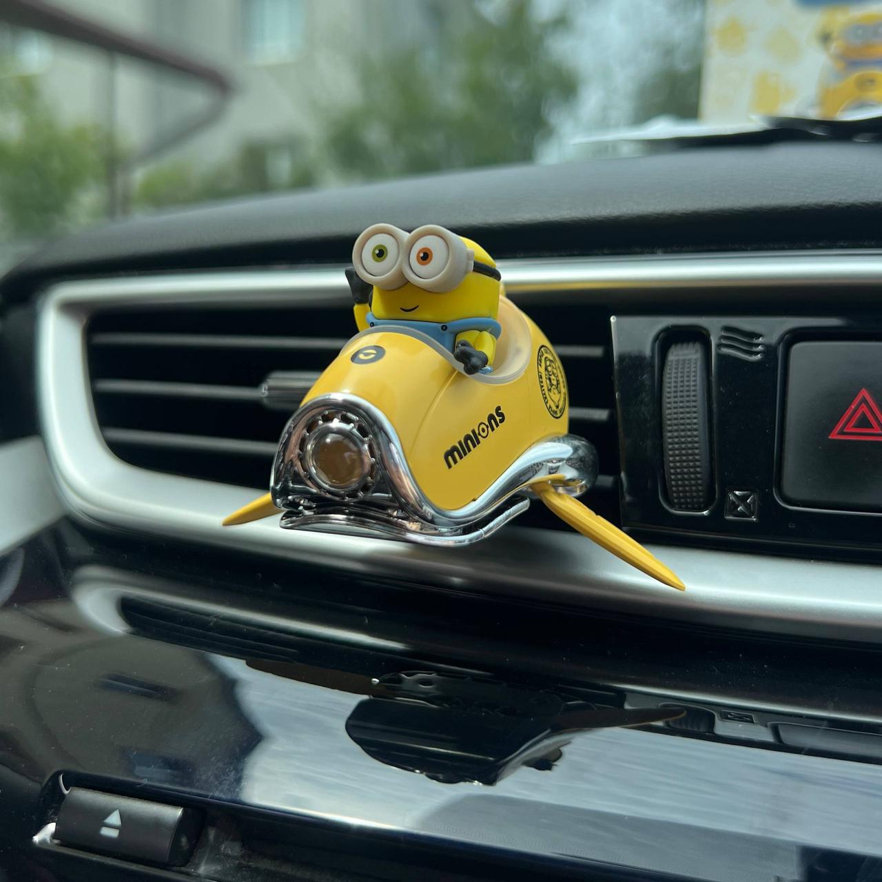 Ароматизатор для автомобільного салону Minion Pilot - фото 2 Ароматизатор для автомобільного салону Minion Pilot - фото 2