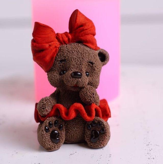Молд силиконовый Мишка с бантиком в юбке (8165)