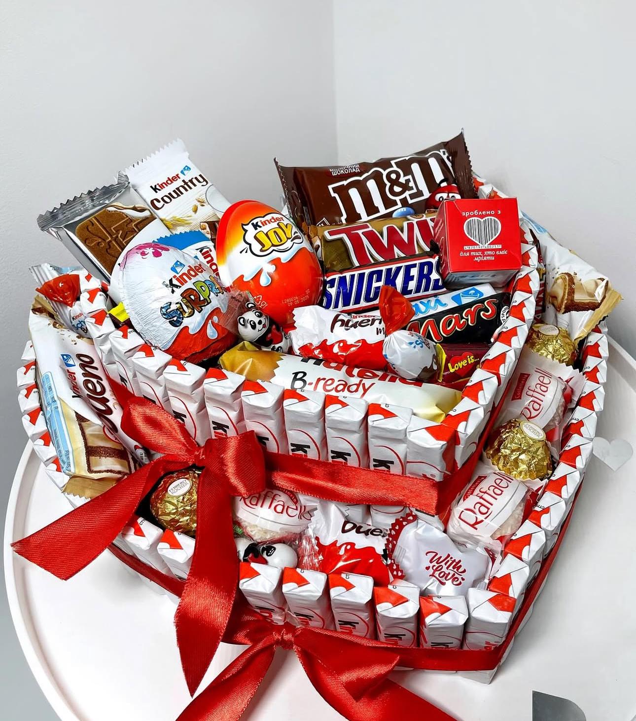 Торт подарунковий 2-х ярусний