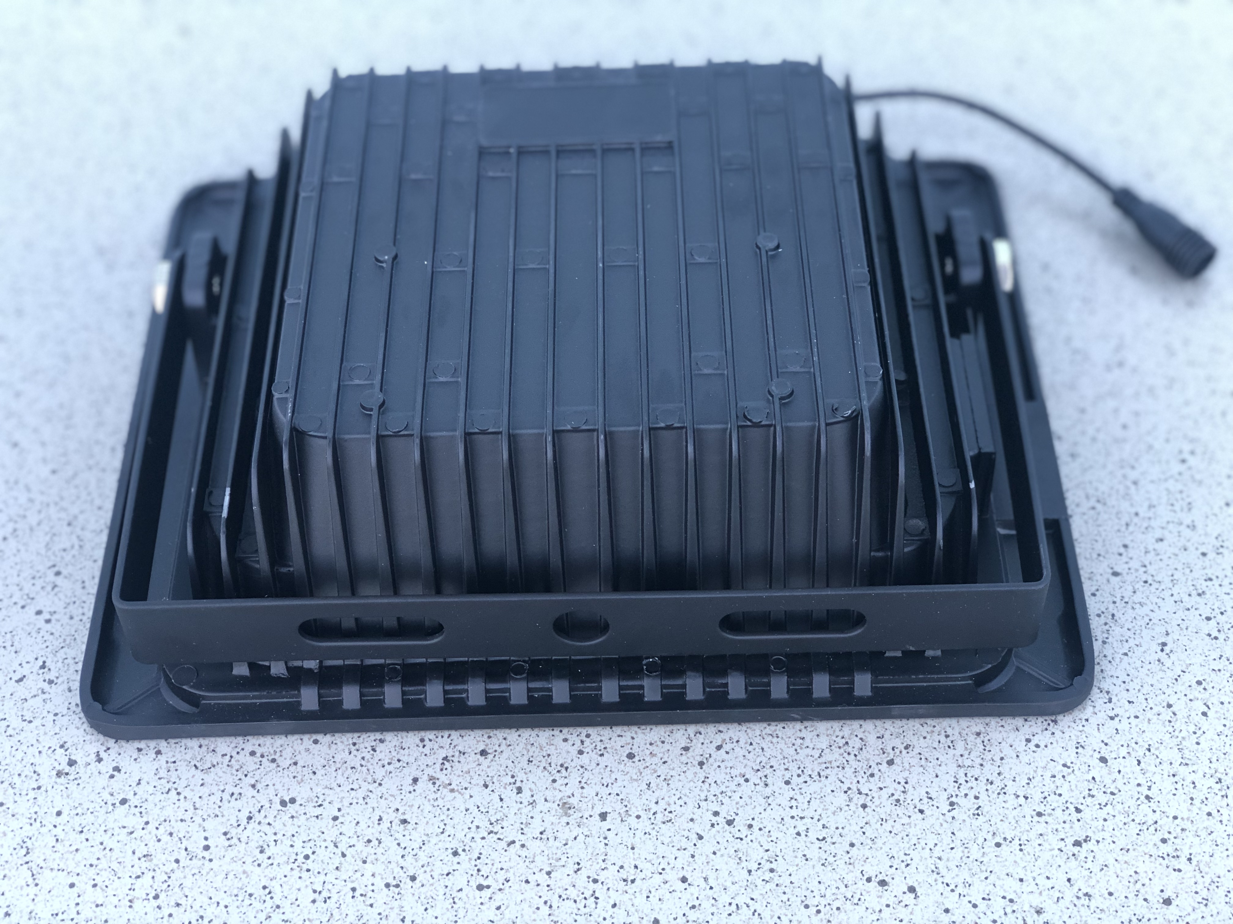 Прожектор с солнечной панелью Hooree 40 W (1495678) - фото 7 Прожектор с солнечной панелью Hooree 40 W (1495678) - фото 7