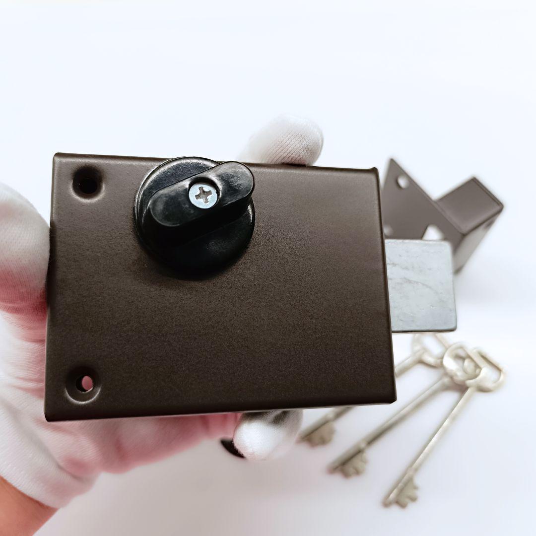 Замок накладной UKRFIX 6-ти сувальдный Коричневый (29869942) - фото 3 Замок накладной UKRFIX 6-ти сувальдный Коричневый (29869942) - фото 3