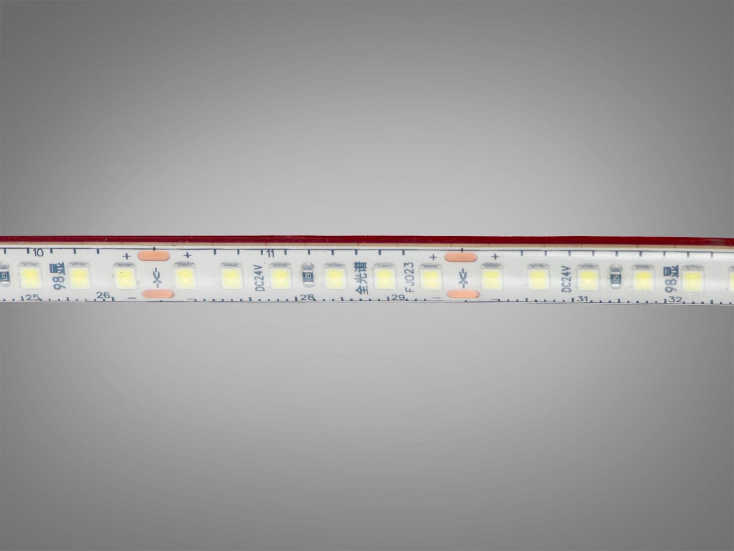 Світлодіодна стрічка 24 В 180 діодів на метр герметична 8 мм Холодний білий (P24-2835-180-CW-68-8/10) - фото 3 Світлодіодна стрічка 24 В 180 діодів на метр герметична 8 мм Холодний білий (P24-2835-180-CW-68-8/10) - фото 3