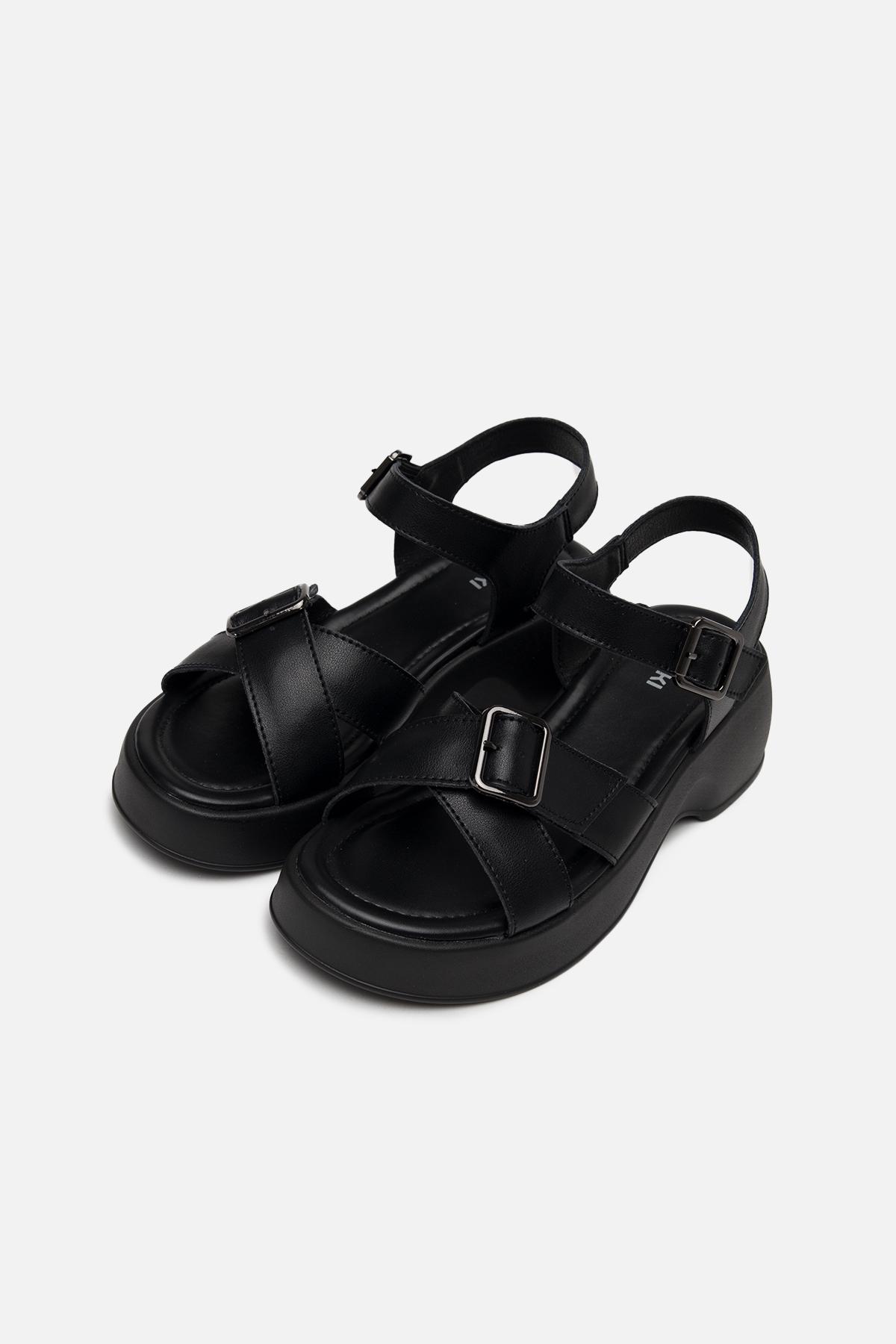 Босоножки на платформе р. 41 Черный (SKT000941290) - фото 3 Босоножки на платформе р. 41 Черный (SKT000941290) - фото 3