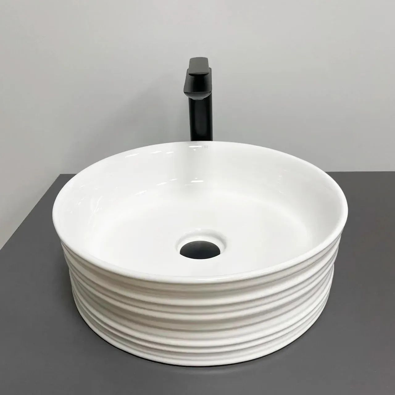 Умывальник накладной VBI LARINO WHITE 410x410 мм (VBI-012621)