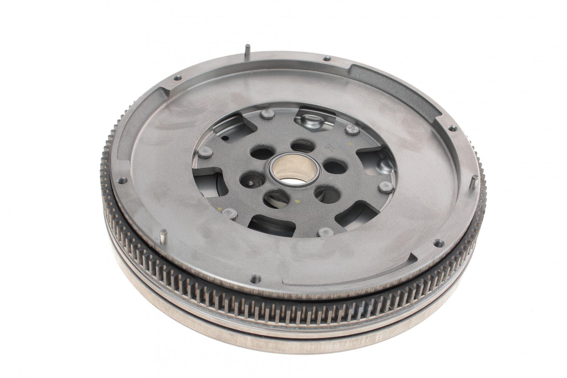 Маховик LUK 415 0441 10