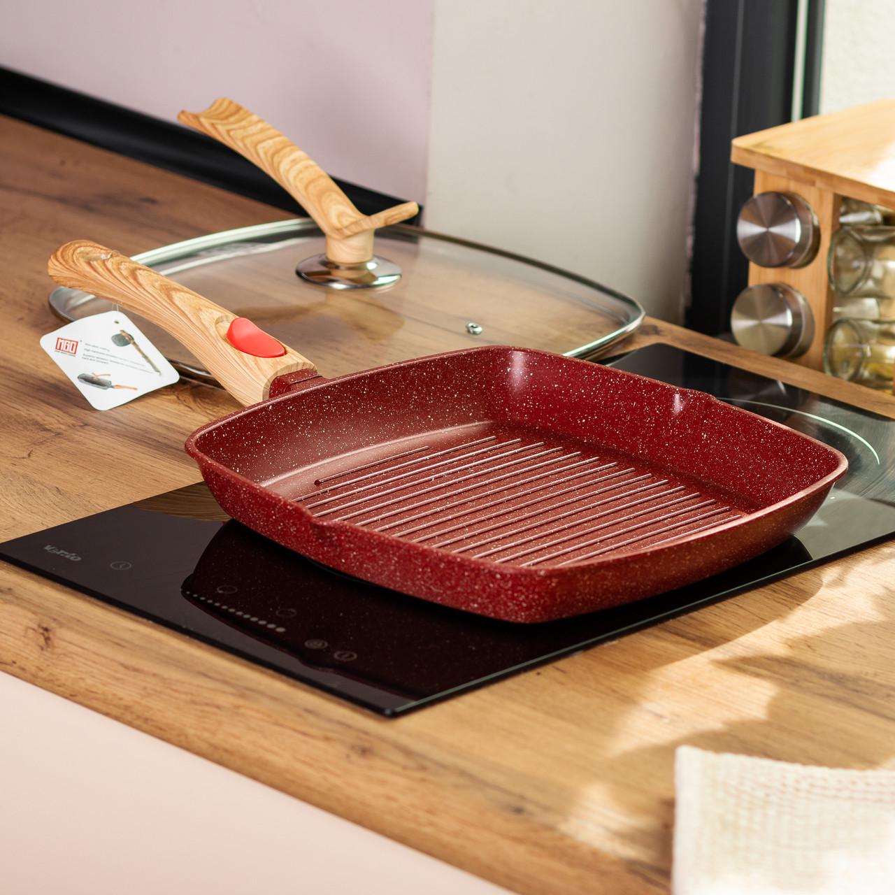 Пательня гриль квадратна MGC сковорода з кришкою та знімною ручкою антипригарна 28×28 см - фото 3 Пательня гриль квадратна MGC сковорода з кришкою та знімною ручкою антипригарна 28×28 см - фото 3