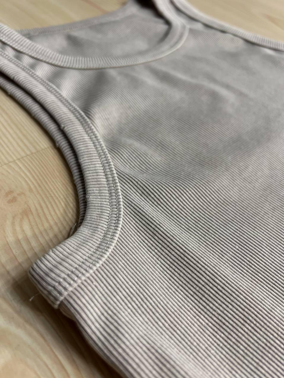 Женская майка AN 2733 в рубчик с порезанными швами OS Бежевый (26794580) - фото 9 Женская майка AN 2733 в рубчик с порезанными швами OS Бежевый (26794580) - фото 9