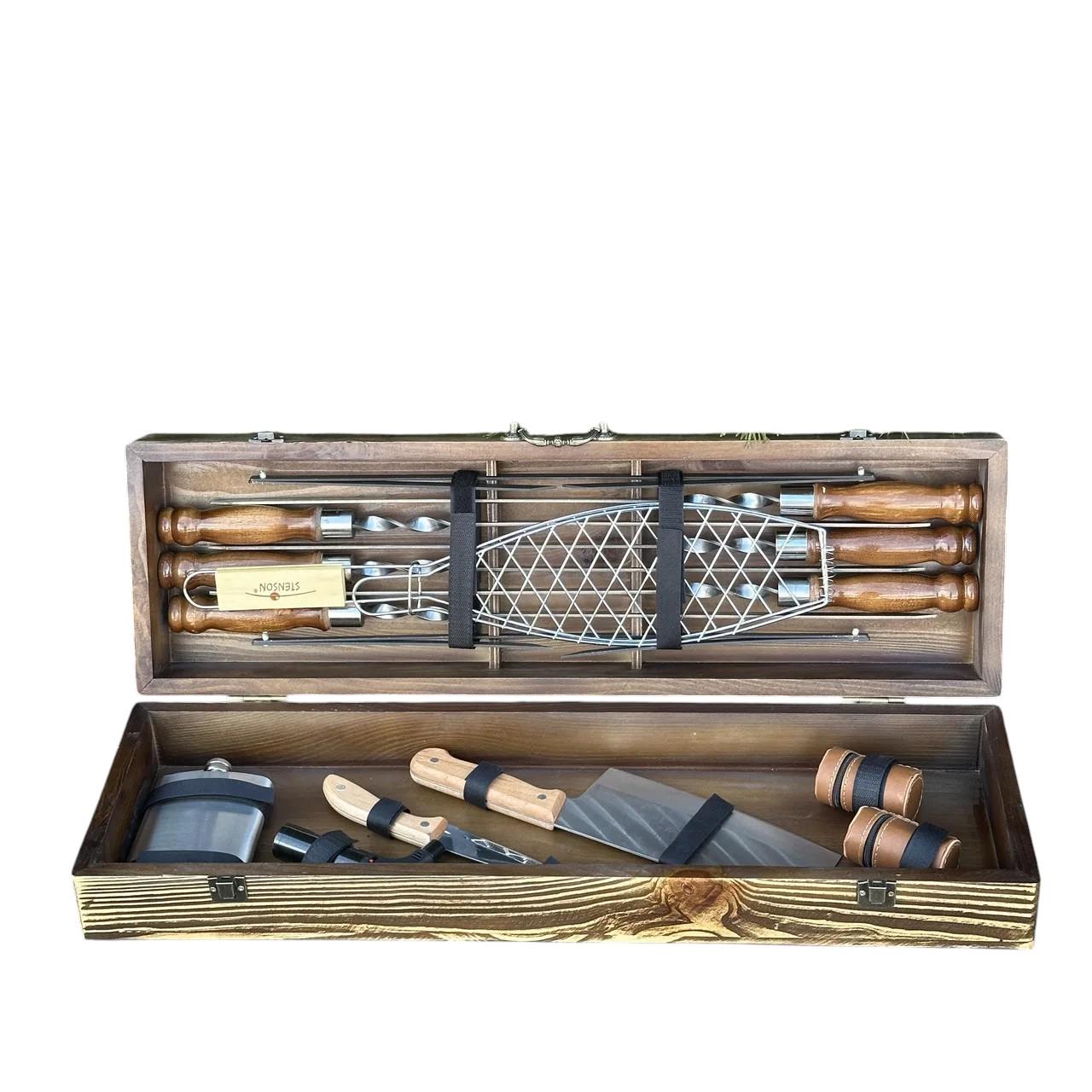Подарунковий набір шампурів Mzavod Майстер BBQ із нержавіючої сталі в дерев’яному кейсі 720x120x210 мм (136-17-1190210000859) - фото 4 Подарунковий набір шампурів Mzavod Майстер BBQ із нержавіючої сталі в дерев’яному кейсі 720x120x210 мм (136-17-1190210000859) - фото 4