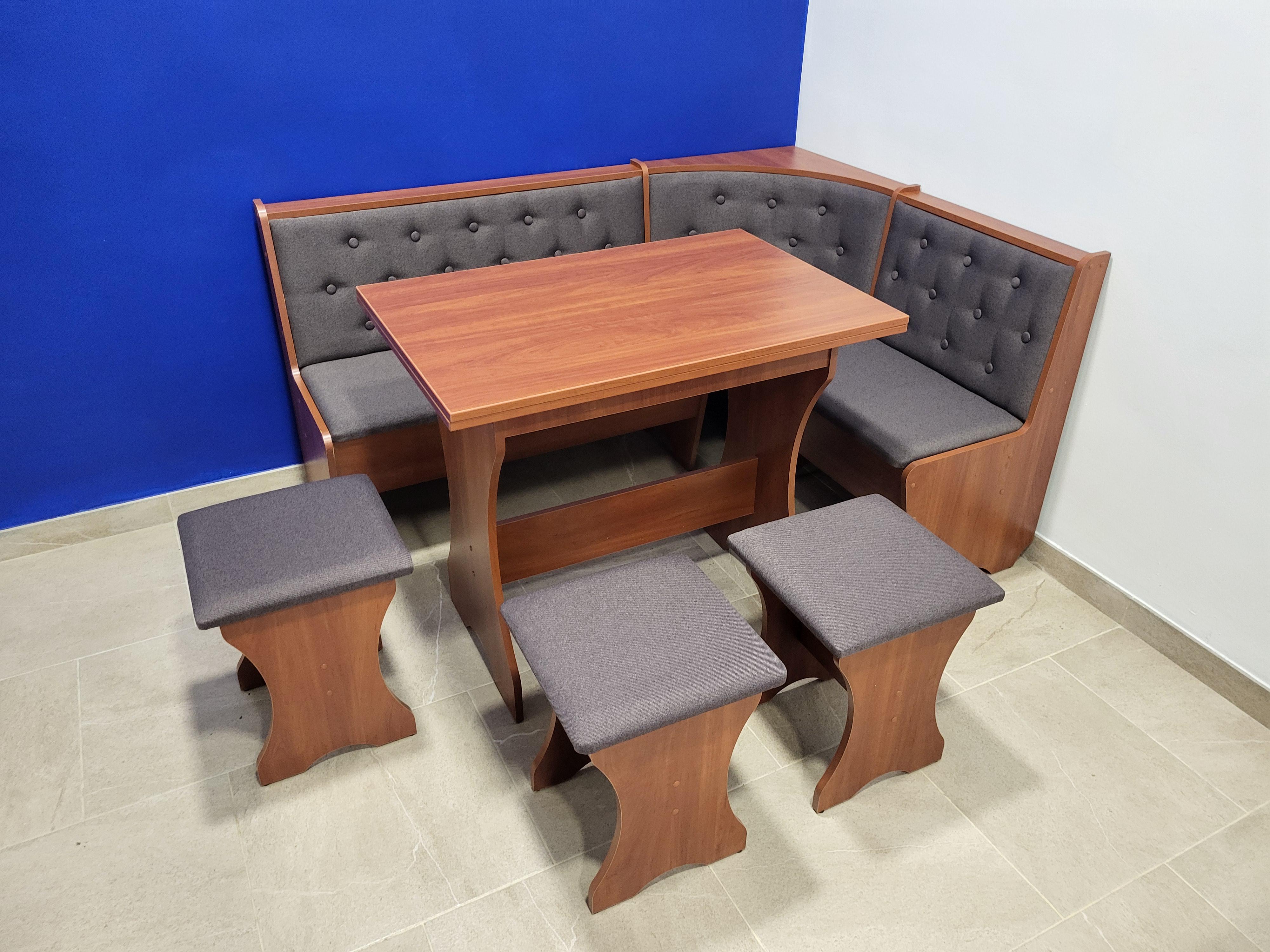 Кухонный уголок Семейный со столом и 3 табуретами 113,5х153,5 см Яблоня/Бонус Нова (KSTTT-Y-BN)