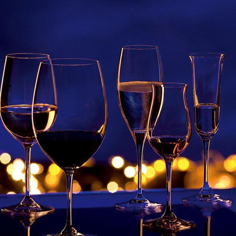 Набір келихів для шампанського Riedel Vinum 2 шт.230 мл (6416/48) - фото 6 Набір келихів для шампанського Riedel Vinum 2 шт.230 мл (6416/48) - фото 6