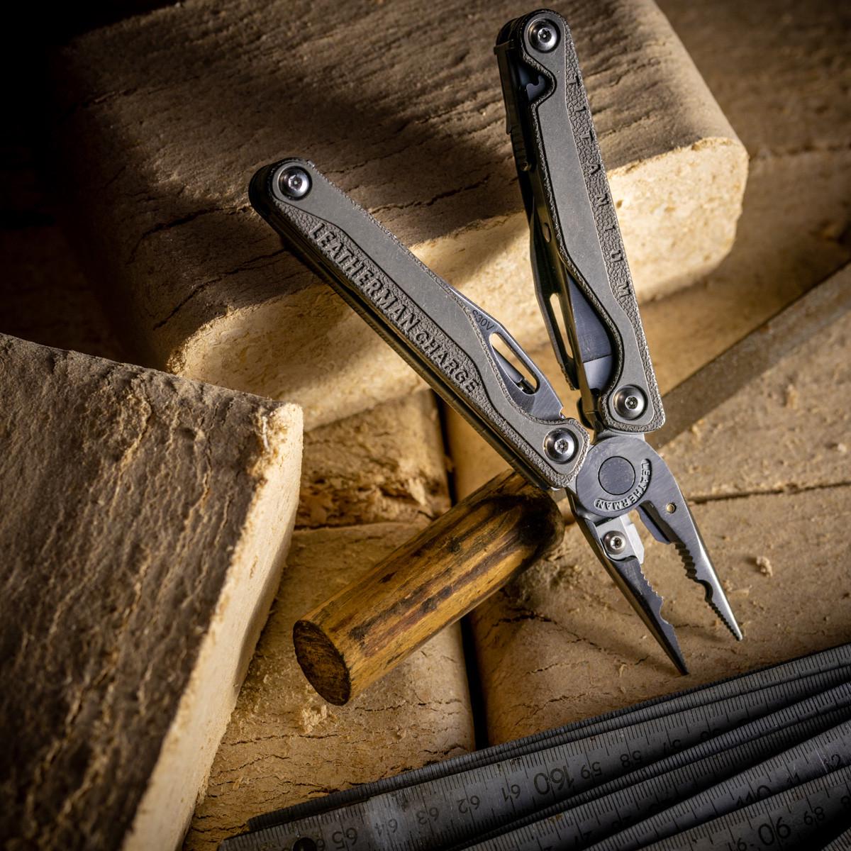 Мультитул Leatherman Charge TTi Plus 19 инструментов с чехлом (832528) - фото 9