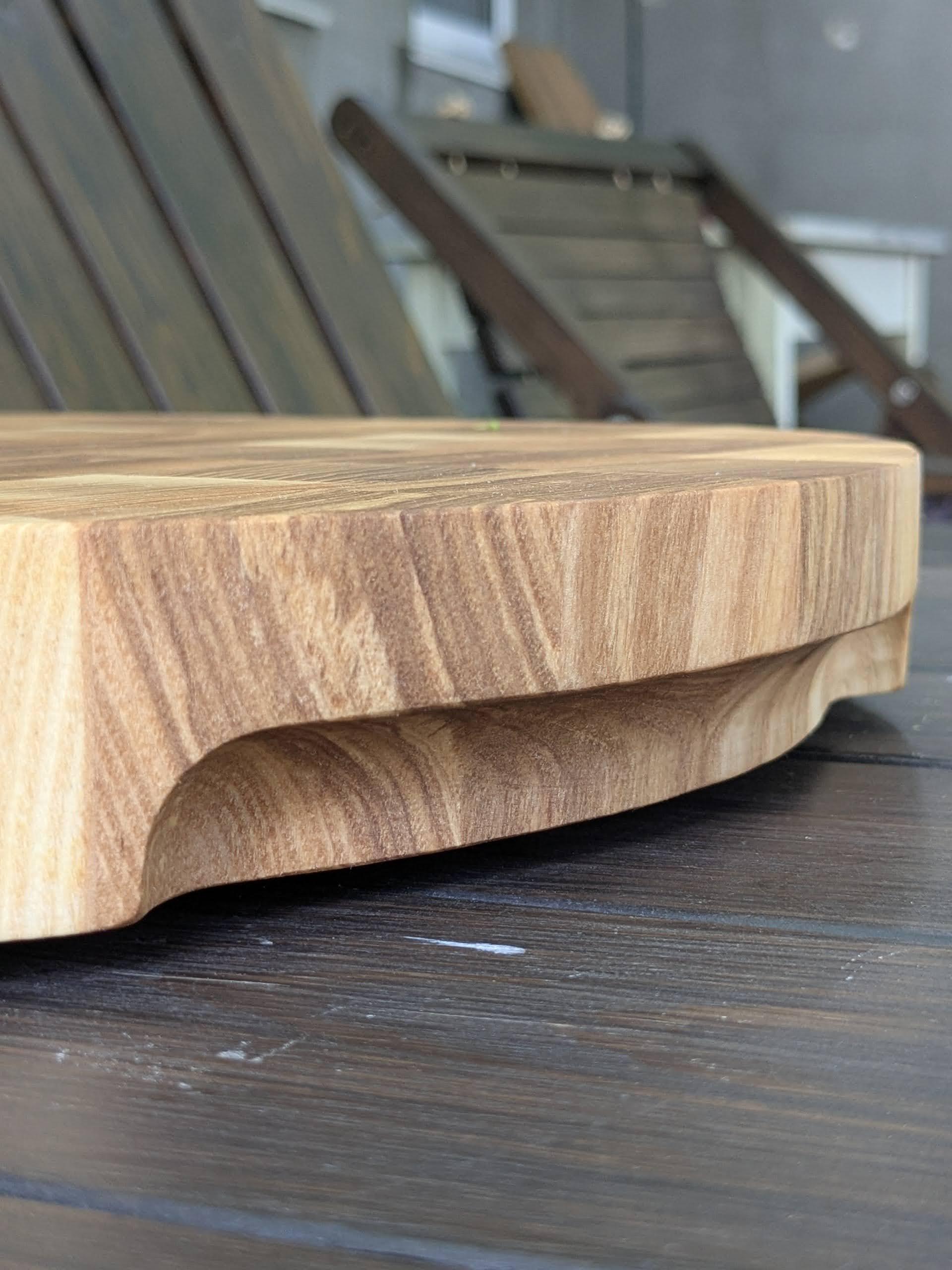 Дошка кухонна торцева для нарізки овальна з бічними ручками та силіконовими ніжками 400x300x40 мм (BR-005) - фото 3 Дошка кухонна торцева для нарізки овальна з бічними ручками та силіконовими ніжками 400x300x40 мм (BR-005) - фото 3