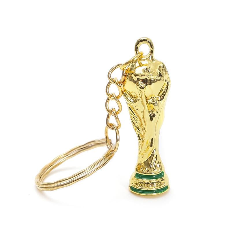 Брелок футбольный Кубок Чемпионата Мира ЧМ (26972692)