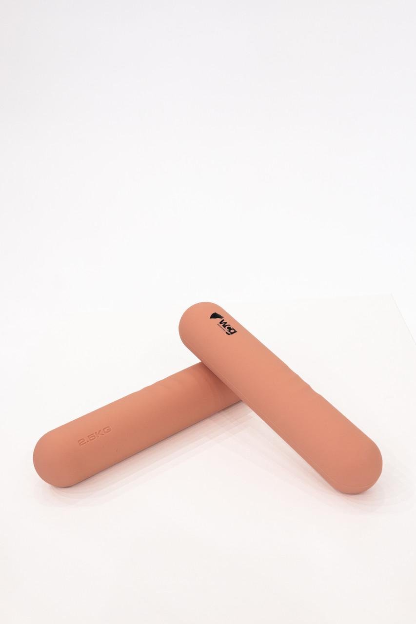 Гантели женские WCG Soft Touch Сaps 2 шт. 2,5 кг (W-CAPS2,5)