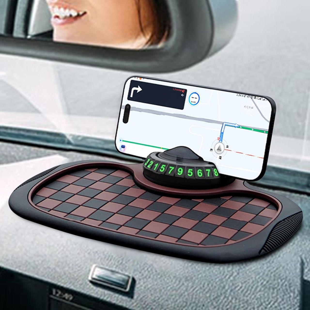 Коврик для мобильного телефона на приборную панель автомобиля 24х18 см - фото 2 Коврик для мобильного телефона на приборную панель автомобиля 24х18 см - фото 2