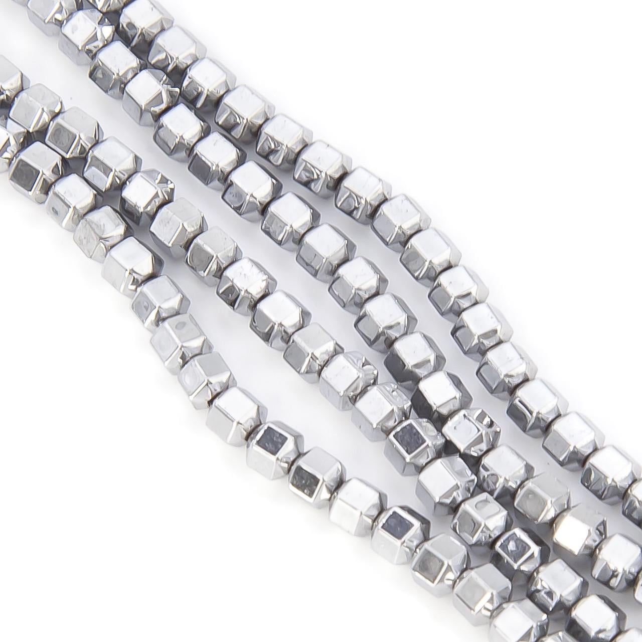 Бусины гематитовые Многогранник 3х3 мм 40 см 140 шт. Серебристый (БГ0303к00)