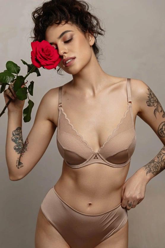 Труси бразиліана жіночі Obrana Vilna 810-24 р. 42 Капучино (18197)