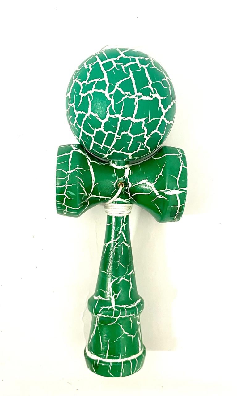 Кендамо дерев'яна зелена з тріщинками