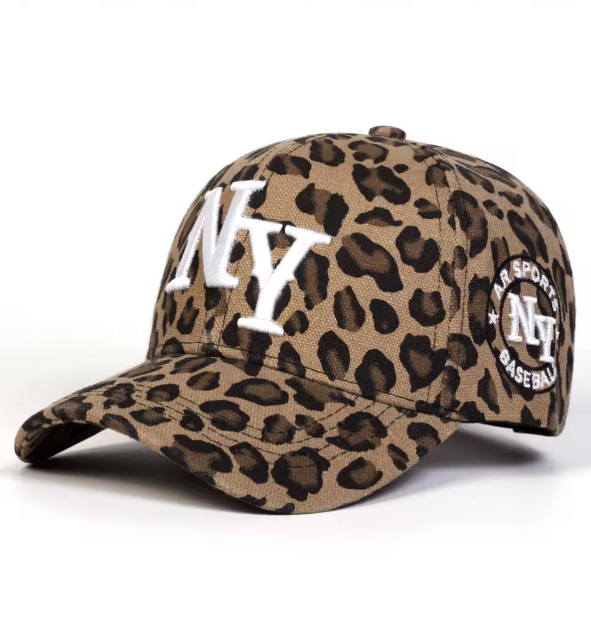 Кепка бейсболка логотип Wuke New York Нью-Йорк с изогнутым козырьком унисекс one size Леопардовый