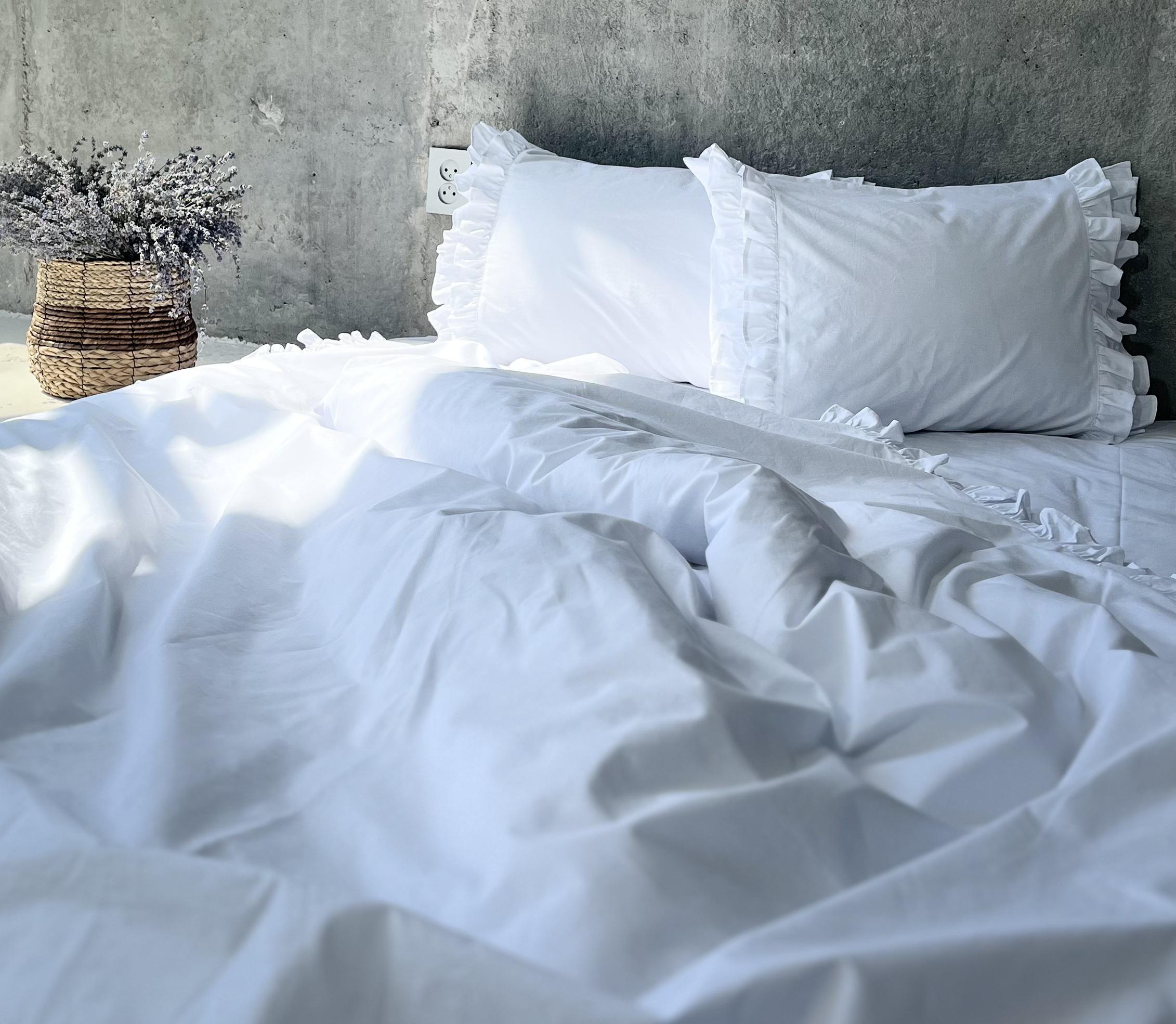 Комплект постельного белья White Dream полуторный с рюшами 155х215 см вареный хлопок Белый (2003/2wR) - фото 7 Комплект постельного белья White Dream полуторный с рюшами 155х215 см вареный хлопок Белый (2003/2wR) - фото 7