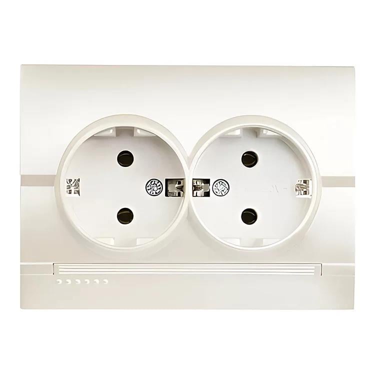 Розетка двомісна Lezard Deriy з заземленням Перлинно-білий (00000012316)