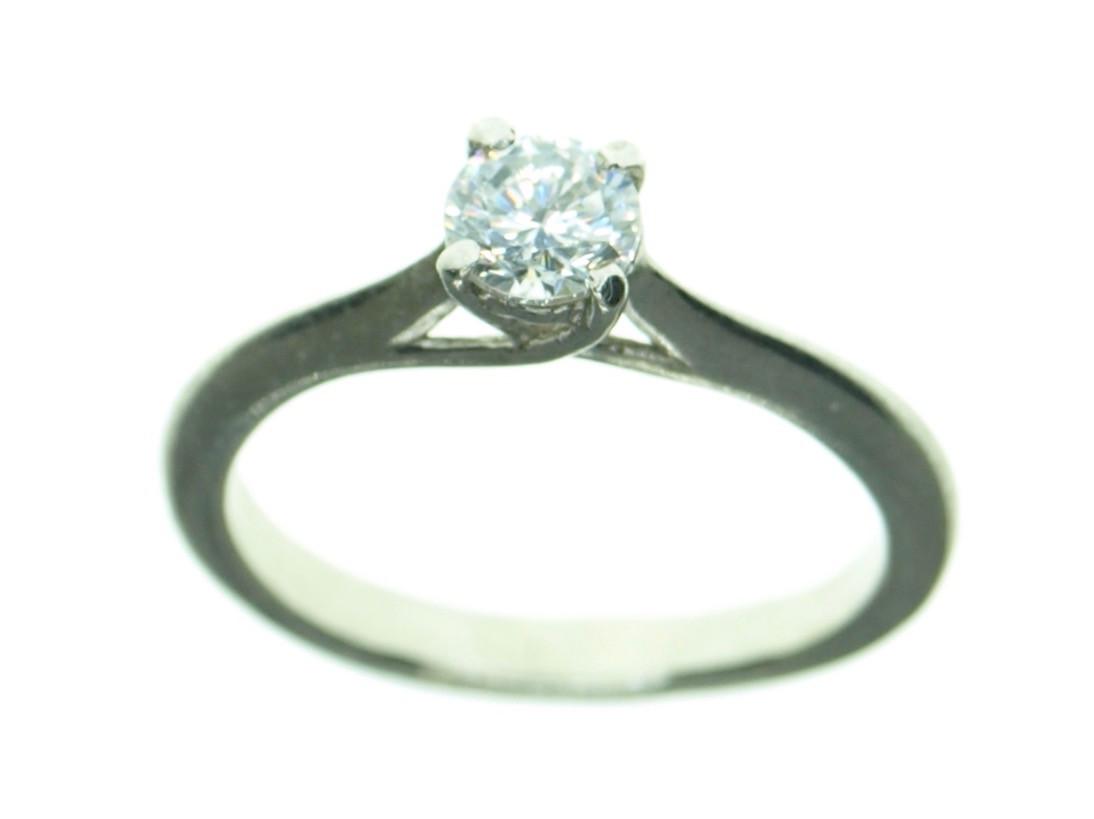 Кольцо из серебра с фианитом р. 15,5 (21 01550243(1) - фото 2 Кольцо из серебра с фианитом р. 15,5 (21 01550243(1) - фото 2