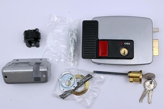 Замок электромеханический Cisa 11630.50.1 накладной (00000909) - фото 4 Замок электромеханический Cisa 11630.50.1 накладной (00000909) - фото 4