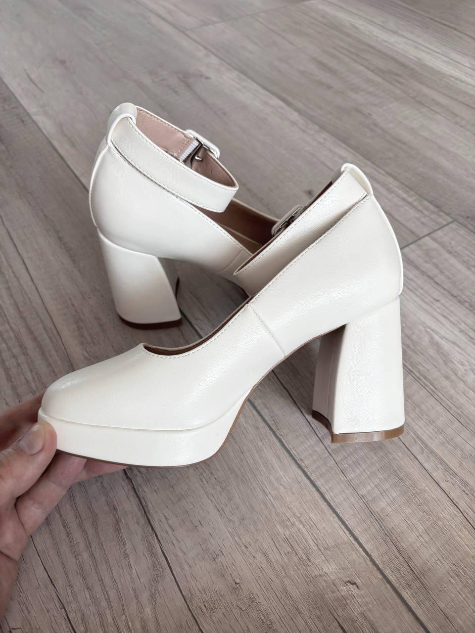Туфлі жіночі Loretta на каблуку р. 40 26 см Білий (10093-40) - фото 7 Туфлі жіночі Loretta на каблуку р. 40 26 см Білий (10093-40) - фото 7