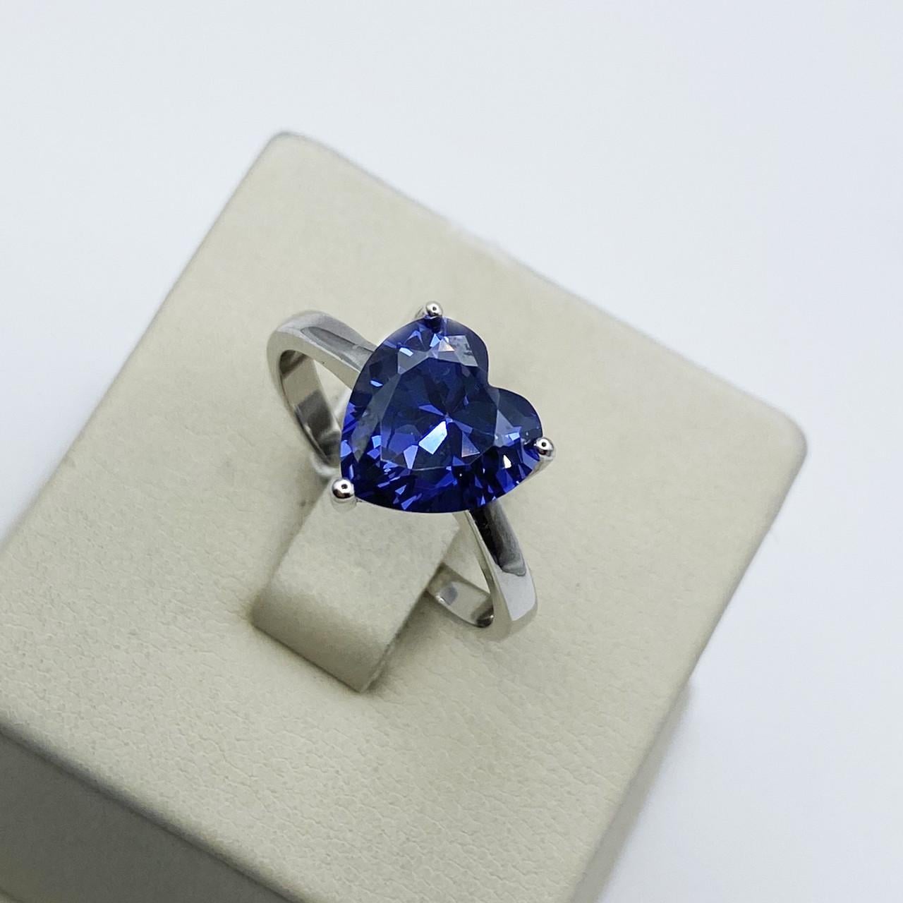 Кольцо серебряное Сердце с танзанитом р. 18,5 3,91 г (1941849353)