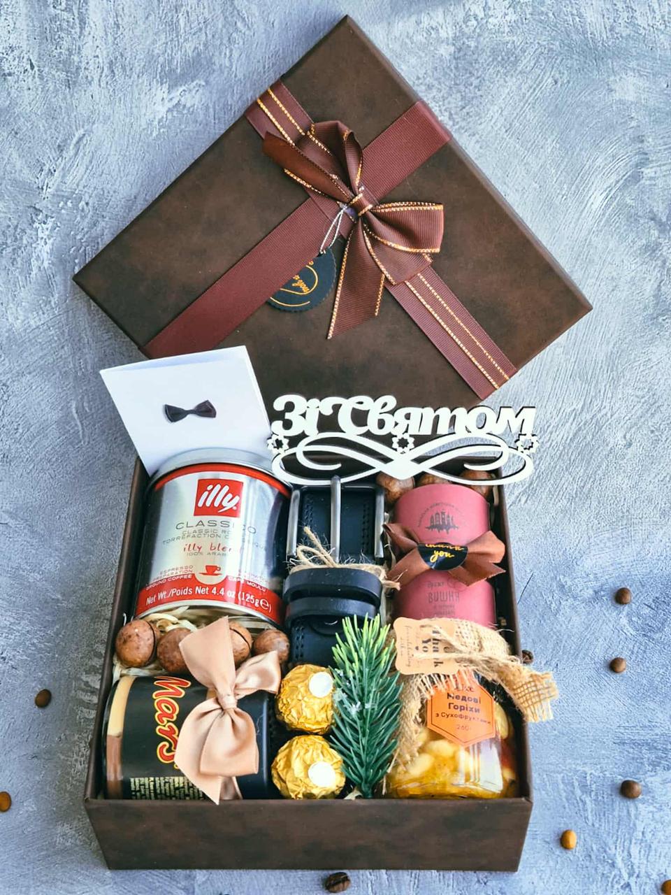 Подарунковий набір чоловічий з ременем та солодощами (2826800095)