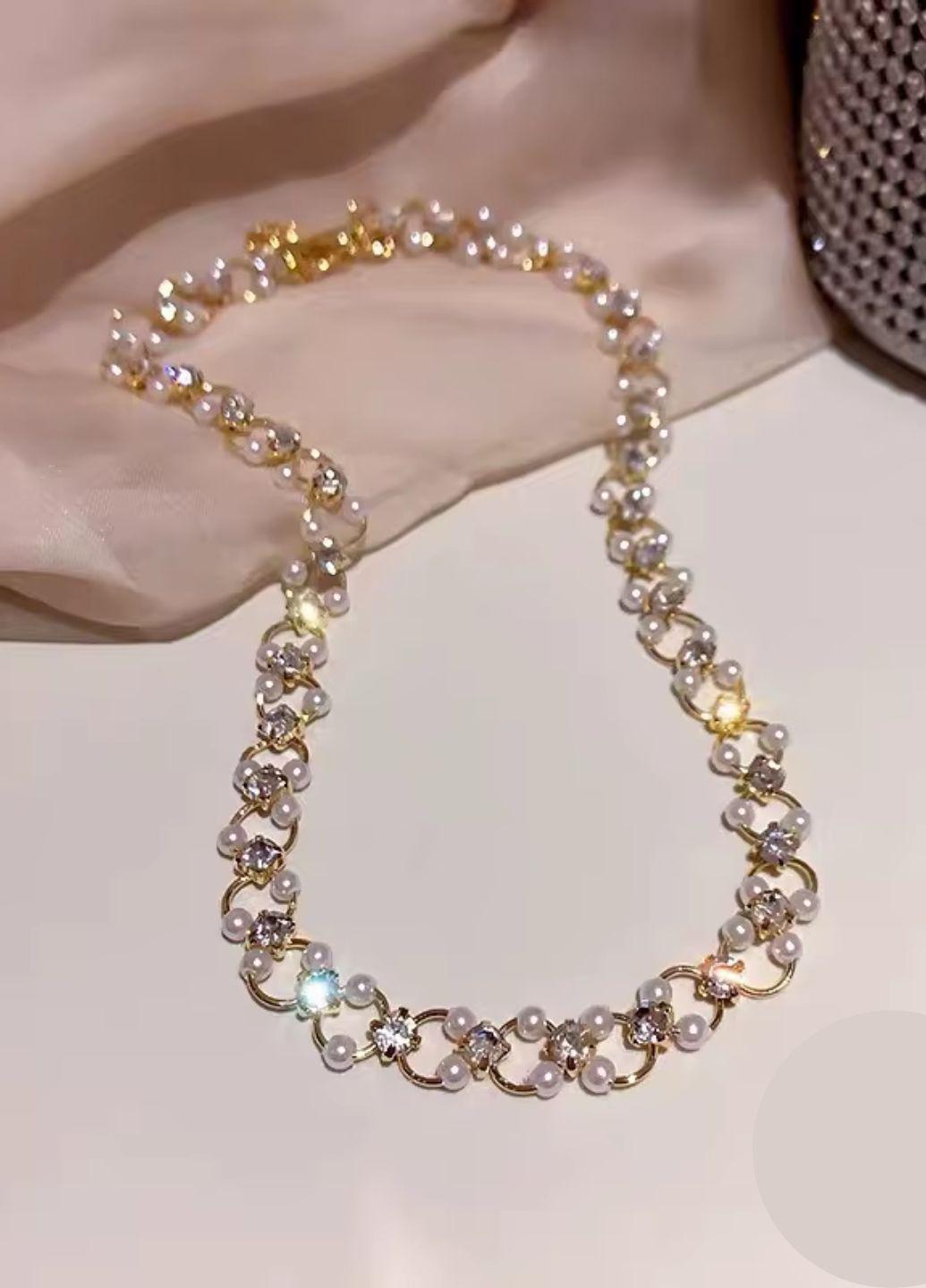 Ланцюжок-чокер жіночий з камінцями та бусинками Fashion Jewelry Золотистий (15268)