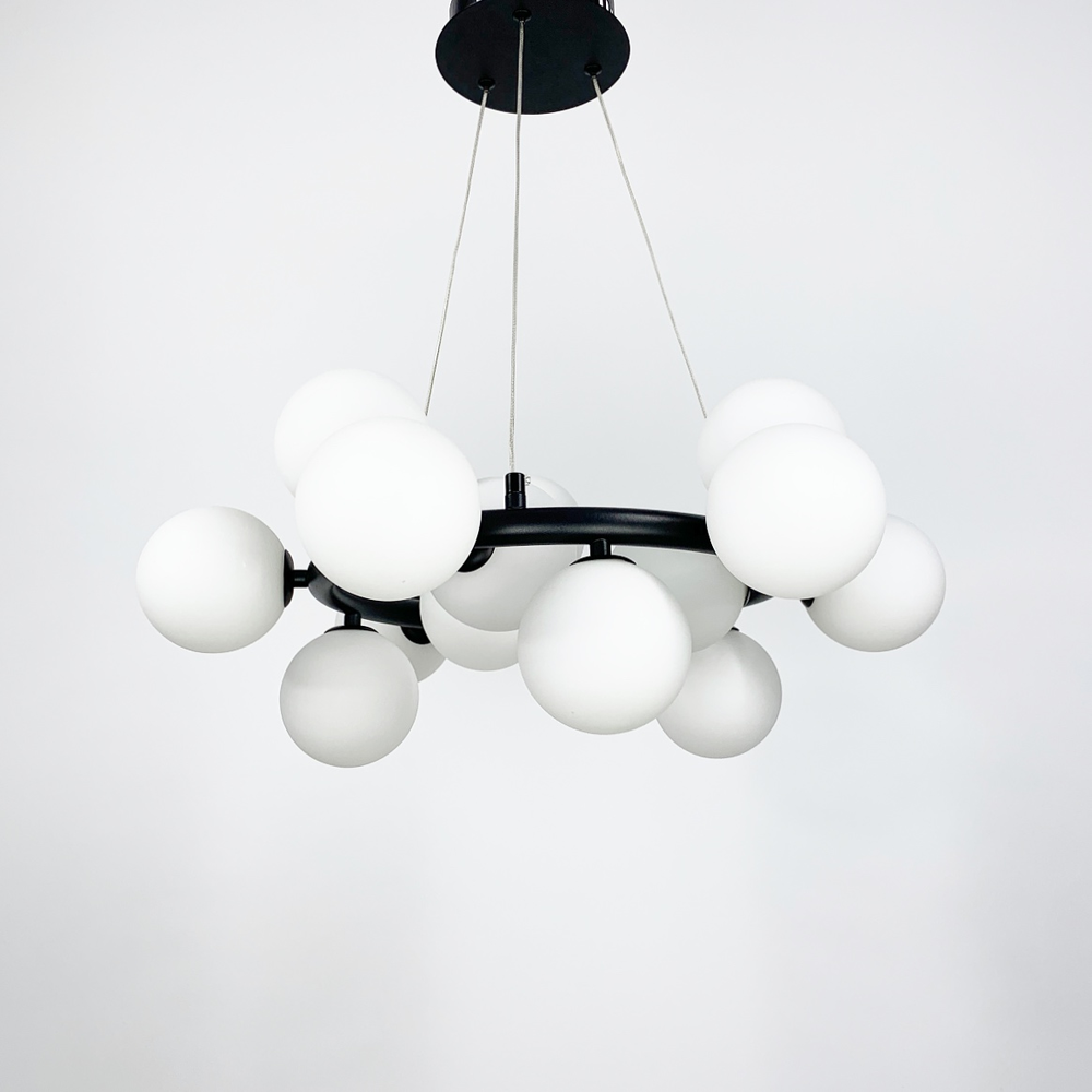 Люстра плафонами-кулями різного діаметру Білий (SGJ 7/15 BK) - фото 4 Люстра плафонами-кулями різного діаметру Білий (SGJ 7/15 BK) - фото 4