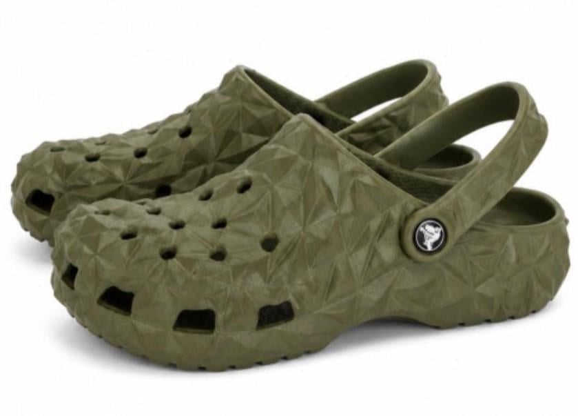 Крокси чоловічі Crocs Classic Geometric р. 43-44 Хакі (25592) Крокси чоловічі Crocs Classic Geometric р. 43-44 Хакі (25592)
