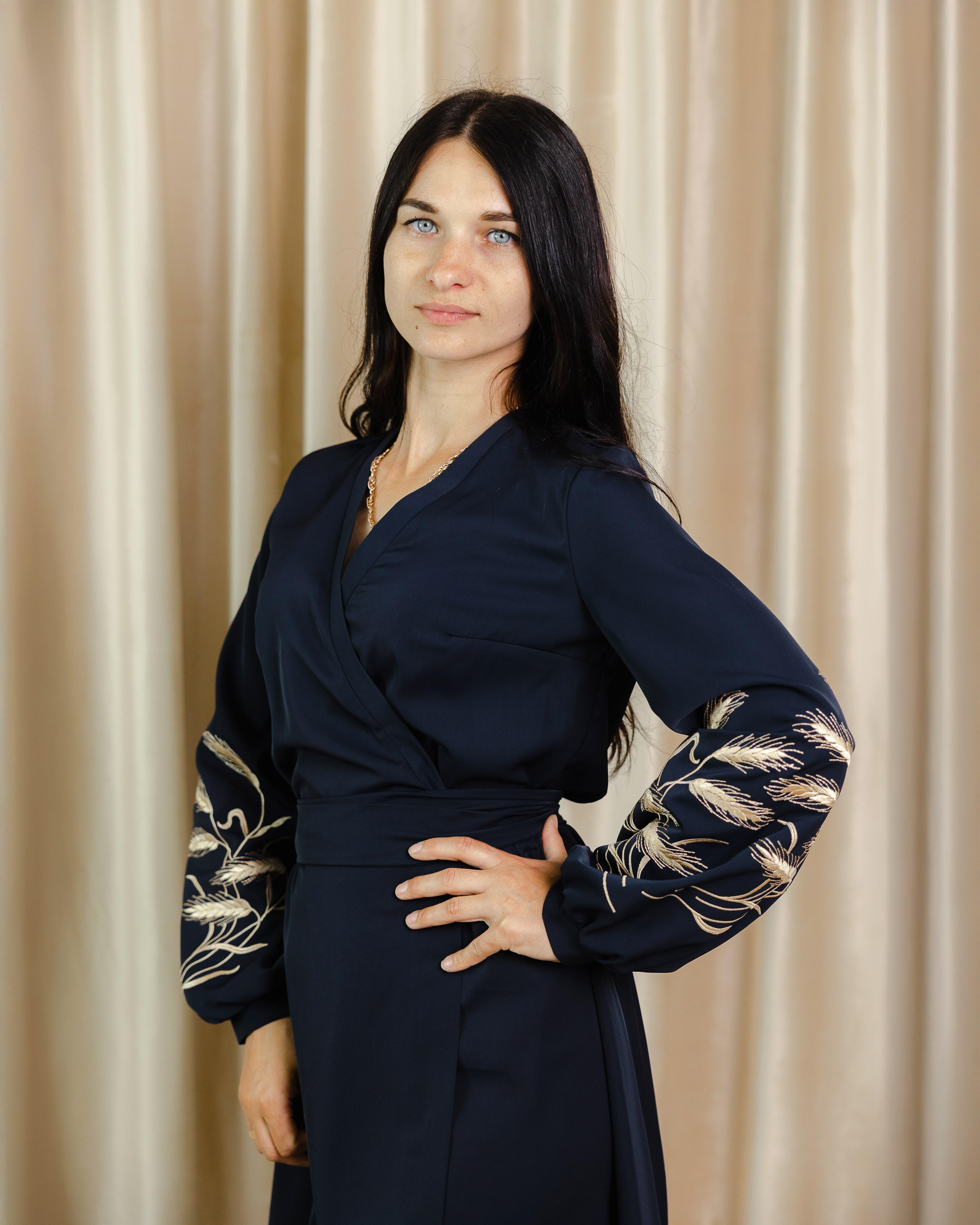 Платье с вышивкой на рукавах Элегия L (0002210-L) - фото 6 Платье с вышивкой на рукавах Элегия L (0002210-L) - фото 6